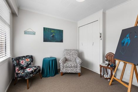 Photo of property in 14 South Road, Moturoa, New Plymouth, 4310