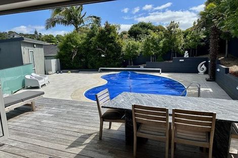 Photo of property in 1 Manaia Place, Mairangi Bay, Auckland, 0630