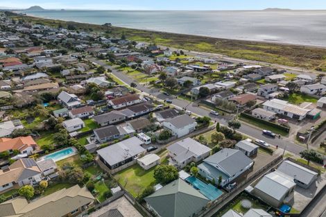 Photo of property in 218 Dickson Road, Papamoa Beach, Papamoa, 3118