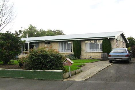 Photo of property in 17 Edith Street, Fairfield, Dunedin, 9018