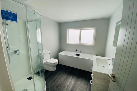 Photo of property in 36 Queen Charlotte Drive, Aotea, Porirua, 5024