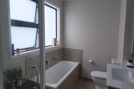 Photo of property in 30 Squadron Drive, Hobsonville, Auckland, 0616