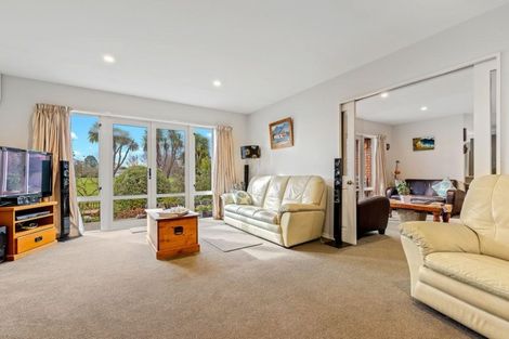 Photo of property in 5 Hossack Close, Belfast, Christchurch, 8051