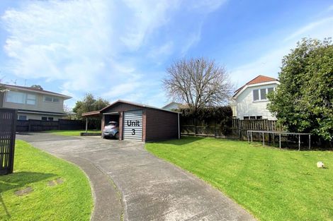 Photo of property in 3/6 Corrella Road, Belmont, Auckland, 0622