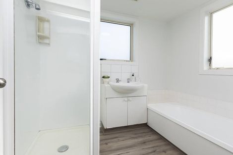 Photo of property in 2/34 Mona Vale Avenue, Riccarton, Christchurch, 8011