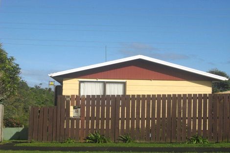Photo of property in 32 Rangitake Drive, Spotswood, New Plymouth, 4310