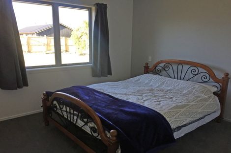 Photo of property in 13 Bell Street, Lake Hawea, 9382