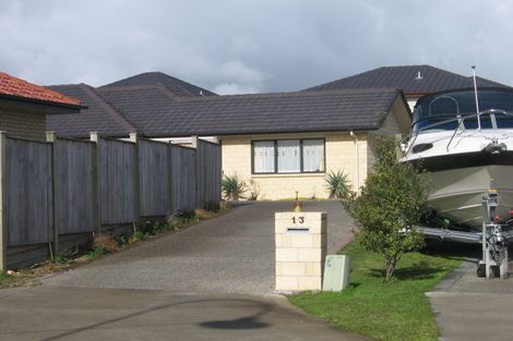 Photo of property in 13 Glanmire Place, Flat Bush, Auckland, 2016