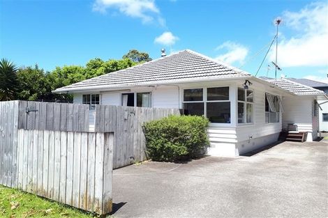 Photo of property in 2/46 Trinidad Road, Sunnynook, Auckland, 0620