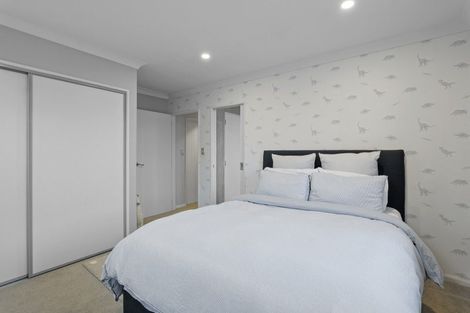 Photo of property in 133b Memorial Avenue, Burnside, Christchurch, 8053