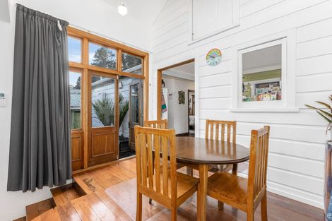 Photo of property in 152 Russell Terrace, Berhampore, Wellington, 6023