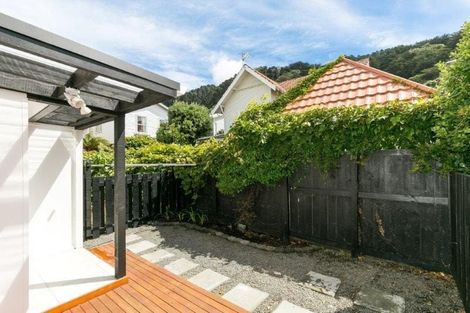 Photo of property in 82 Tinakori Road, Thorndon, Wellington, 6011