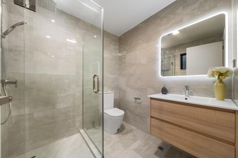 Photo of property in 29c Hywell Place, Manurewa, Auckland, 2102