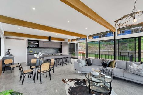 Photo of property in 13 Round Hill Rise, Cracroft, Christchurch, 8022