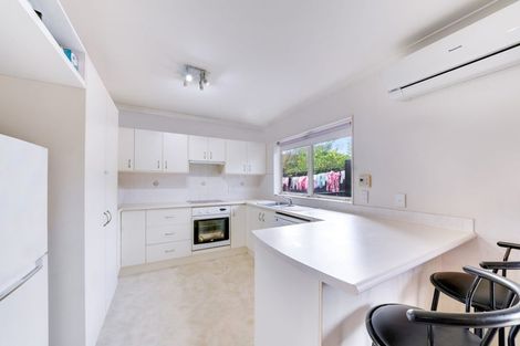 Photo of property in 12 Emmerdale Avenue, Papakura, 2110