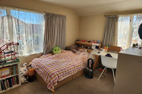 Photo of property in 135 Memorial Avenue, Burnside, Christchurch, 8053