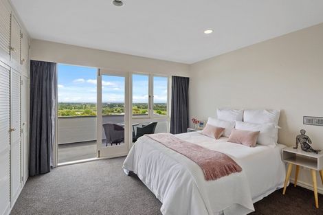 Photo of property in 60 Penruddock Rise, Westmorland, Christchurch, 8025