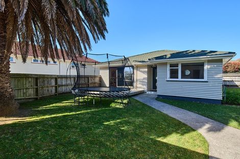Photo of property in 316 Main Road, Tawa, Wellington, 5028