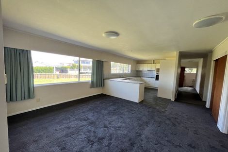Photo of property in 15 Law Street, Torbay, Auckland, 0630