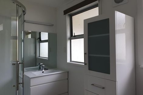 Photo of property in 87 Beazley Avenue, Paparangi, Wellington, 6037