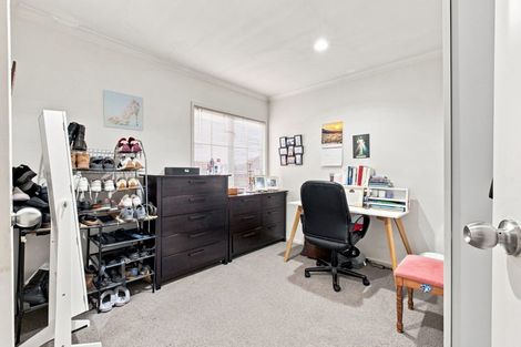 Photo of property in 11 Whitbourne Heights, Manurewa, Auckland, 2105