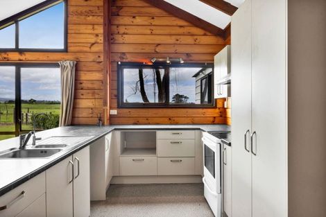 Photo of property in 369 Patiki Road, Pihama, Opunake, 4682