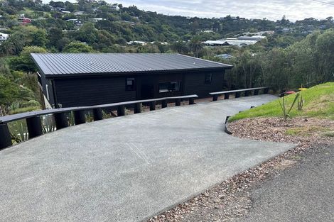 Photo of property in 25 Ocean Road, Surfdale, Waiheke Island, 1081