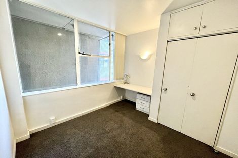 Photo of property in Terrace Tower Apartments, 10a/126 The Terrace, Wellington Central, Wellington, 6011