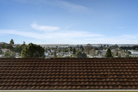 Photo of property in 1/24 Upland Street, Brookfield, Tauranga, 3110