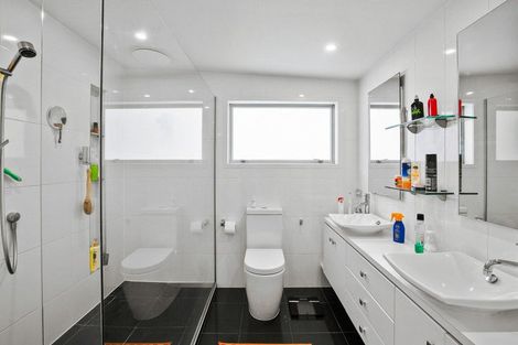 Photo of property in 67a Fulford Street, New Plymouth, 4310