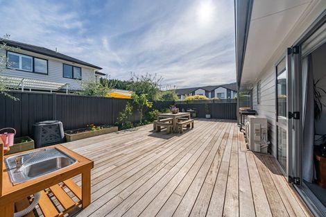 Photo of property in 9 Chalfont Road, Silverstream, Upper Hutt, 5019