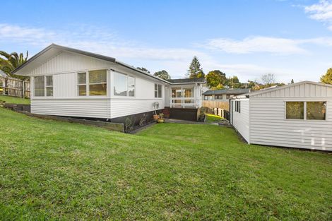 Photo of property in 1/23 Okareka Place, Pakuranga Heights, Auckland, 2010