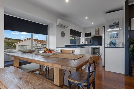 Photo of property in 2 Cable Bay Block Road, Cable Bay, 0420