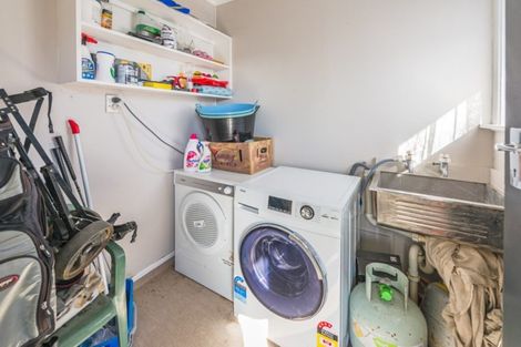 Photo of property in 53 Titoki Street, Castlecliff, Whanganui, 4501