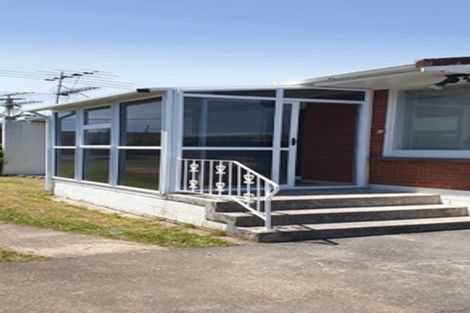 Photo of property in 2/24 Dale Crescent, Pakuranga, Auckland, 2010