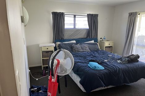 Photo of property in 27 Jeffares Place, Taradale, Napier, 4112