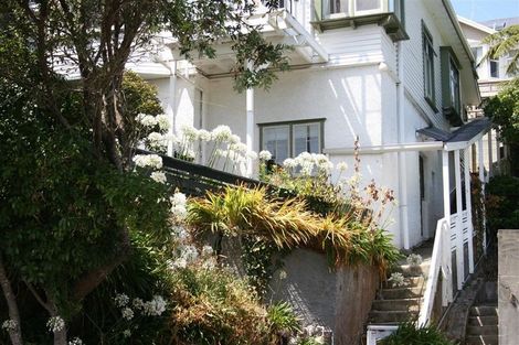 Photo of property in 132a Kelburn Parade, Kelburn, Wellington, 6012