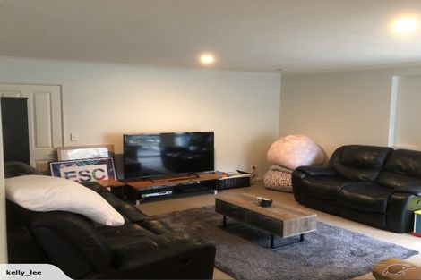 Photo of property in 11 Amoka Crescent, Parklands, Christchurch, 8083