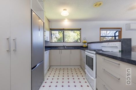 Photo of property in 14 Alice Street, Riverhead, 0820