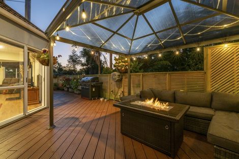 Photo of property in 1/992 Beach Road, Torbay, Auckland, 0630