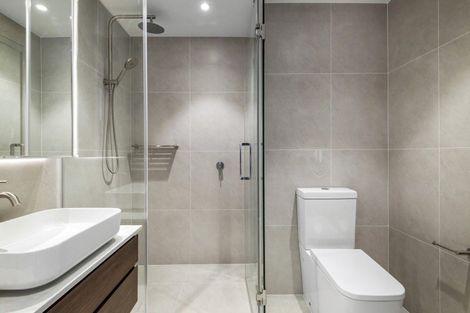 Photo of property in 1/219 Lake Road, Belmont, Auckland, 0622