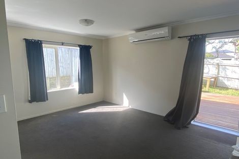 Photo of property in 37 Senator Drive, Manurewa, Auckland, 2105