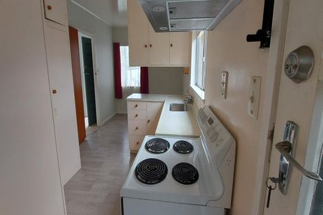 Photo of property in 3/2 Mickle Street, Te Atatu South, Auckland, 0610