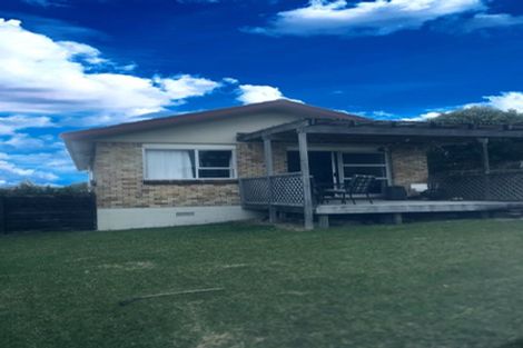 Photo of property in 22 Penton Road, Stanmore Bay, Whangaparaoa, 0932