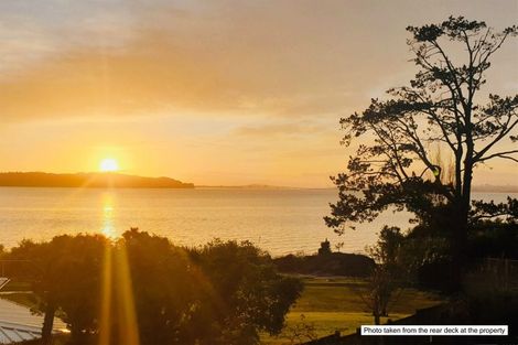 Photo of property in 68 Spinnaker Drive, Te Atatu Peninsula, Auckland, 0610