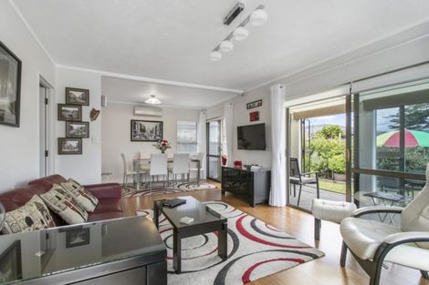 Photo of property in 42b Edward Avenue, Orewa, 0931