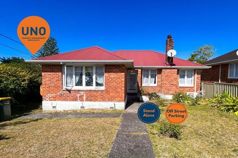 Photo of property in 52 Hutchinson Avenue, New Lynn, Auckland, 0600