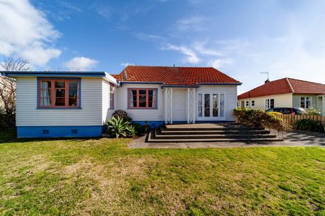 Photo of property in 27 Russell Road, Marewa, Napier, 4110