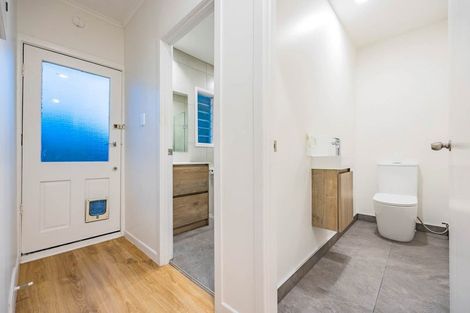 Photo of property in 1/14 Taharoto Road, Takapuna, Auckland, 0622