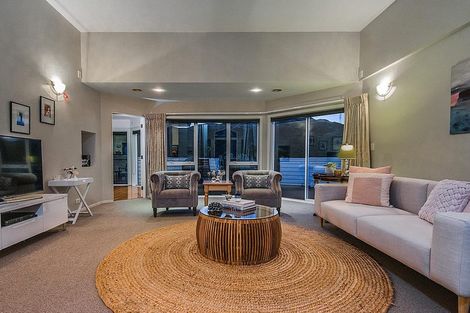 Photo of property in 10 Furlong Crescent, Churton Park, Wellington, 6037